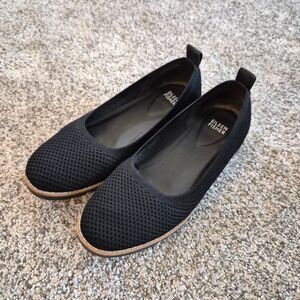Eileen Fisher Black Knit Mesh Slip-On Flats Sz 8 GUC
